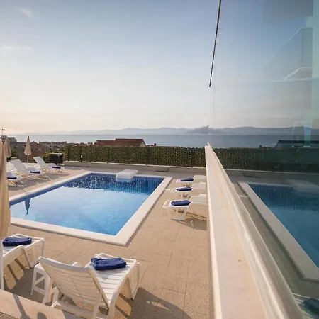 Blueview Pensionat 4*