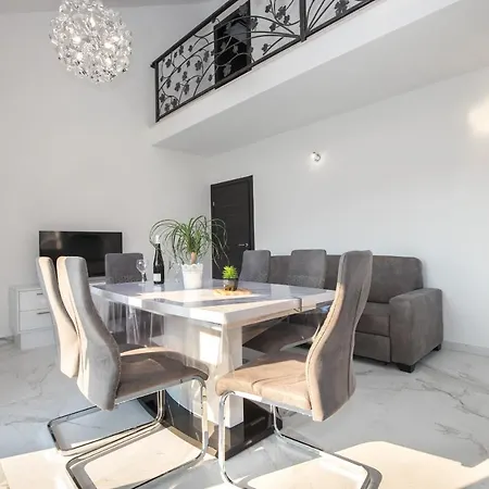 Blueview Guest house 4*