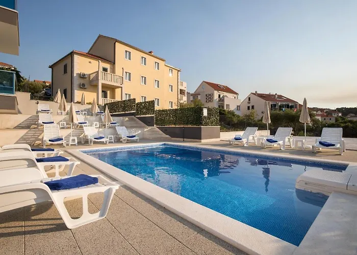 Blueview Pensionat 4*